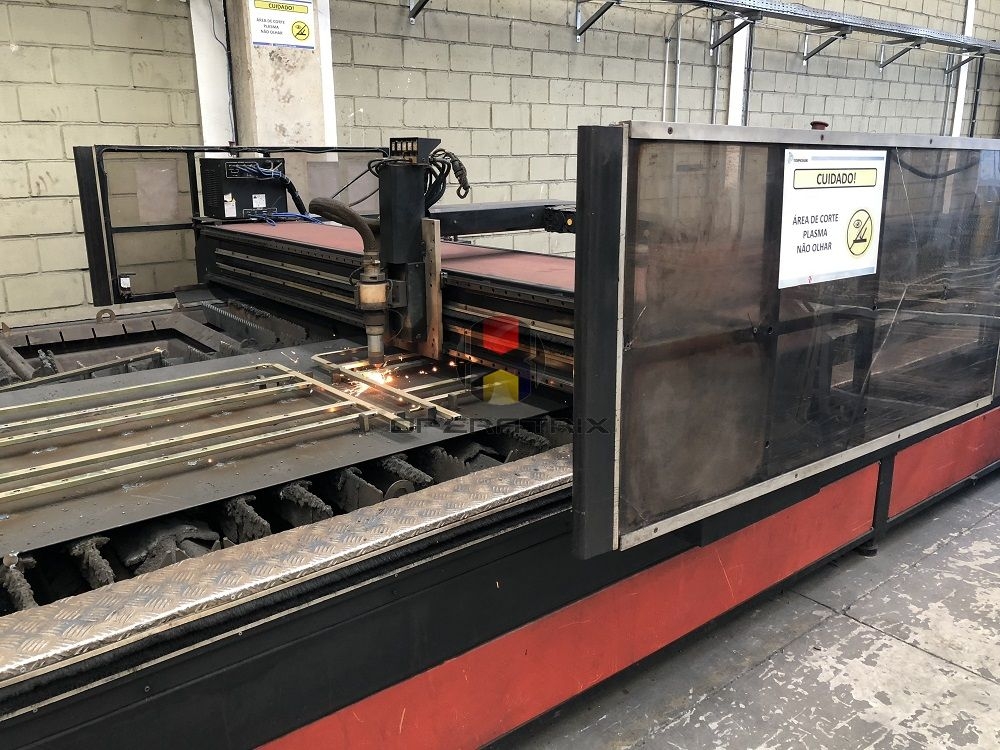 MÁQUINA DE CORTE PLASMA CNC HYPERTHERM 130 HPR Ano 1998 Operatrix